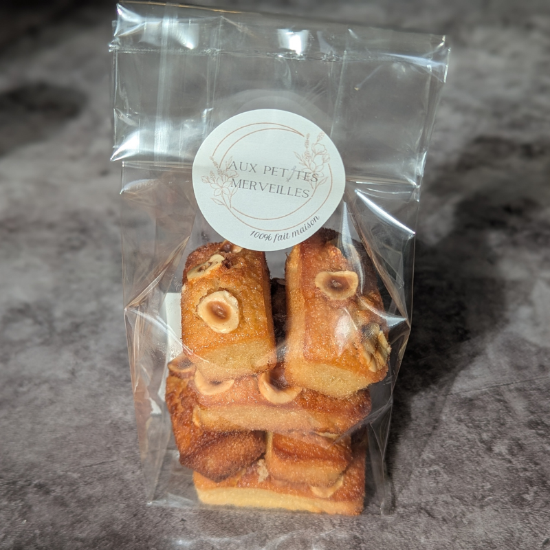Financiers à la fleur d'oranger et noisettes Aux Petites Merveilles